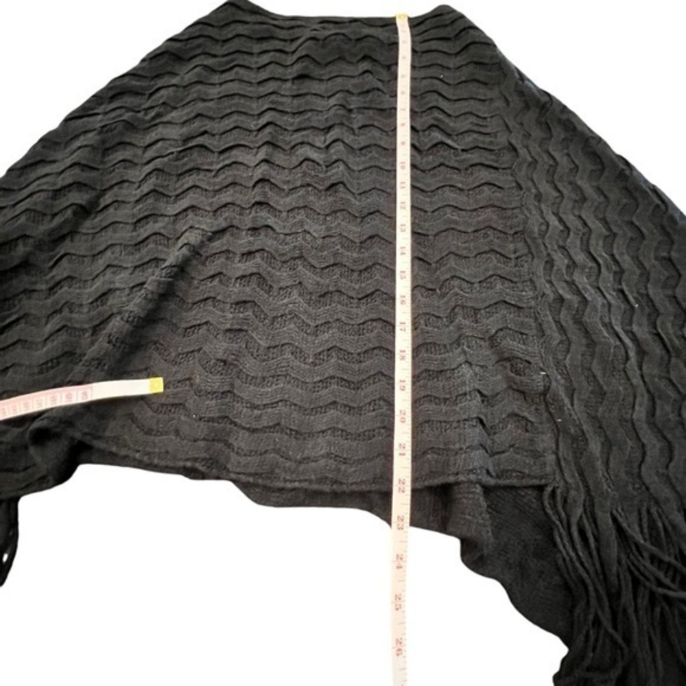 Anna & Rose Women's Black Fringe Poncho Sweater One Size Southwestern Boho NWT - Picture 3 of 10